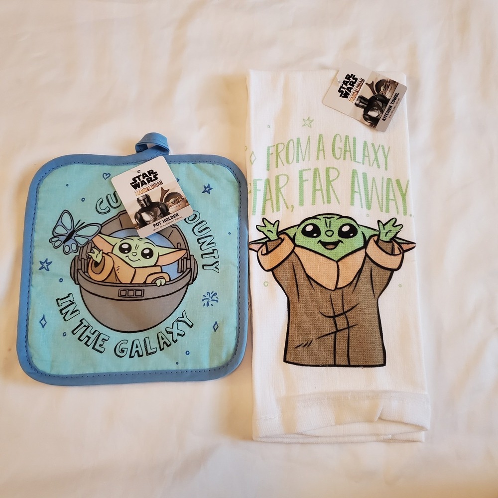 Star Wars Madalorian Pot Holder And Towel Set Baby Yoda NWT‎